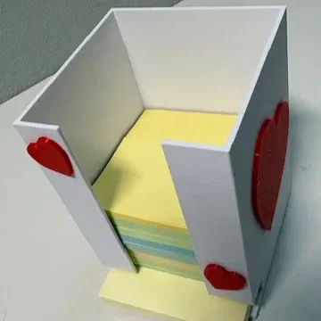 Khay Đựng Giấy Ghi Chú (Sticky Note Holder) Hình Trái Tim