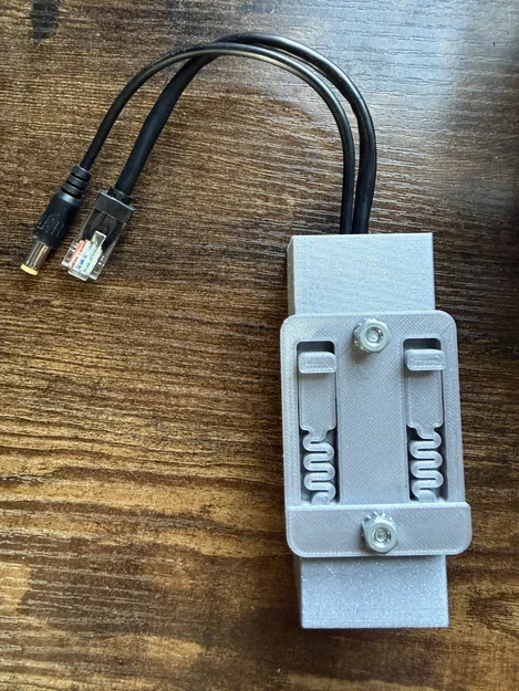 Ngàm gắn PoE Splitter lên thanh ray DIN cho SSR - Image 3