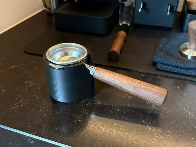 Đế nén cà phê 3D cho portafilter Zuriga 58mm - Image 1