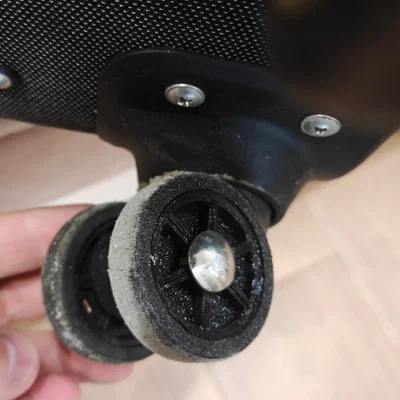 Bánh xe vali thay thế — 49 mm (kèm file nguồn FreeCAD)