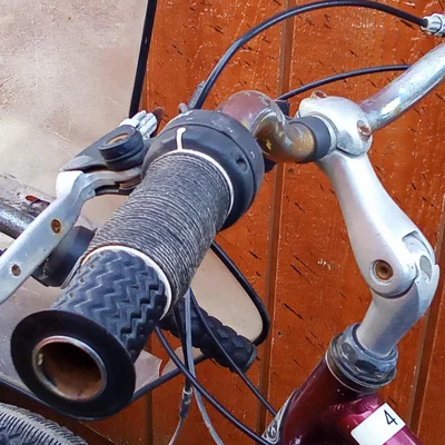 Tay nắm ghi đông xe đạp (Handlebar Grips)