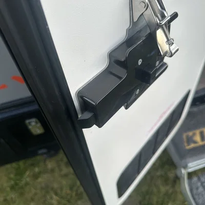 Lưỡi gà thay thế cho chốt cửa xe Jayco RV