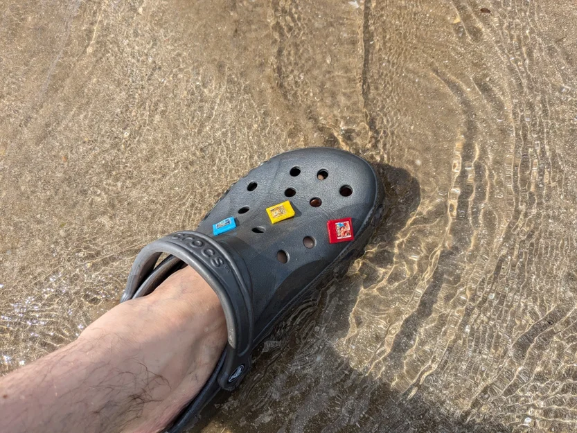 Charm gắn dép Crocs hình băng Gameboy cực chất - Image 1