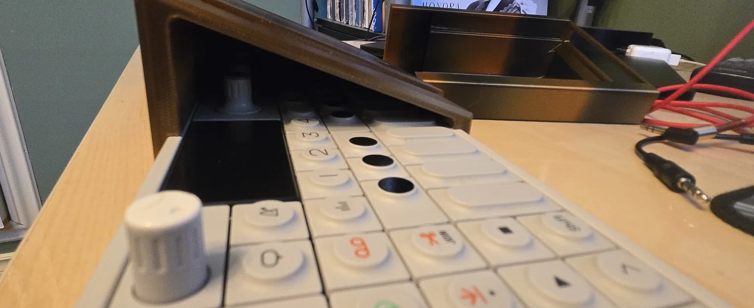 Hộp bảo vệ kiêm giá đỡ cho OP-1 - Image 3
