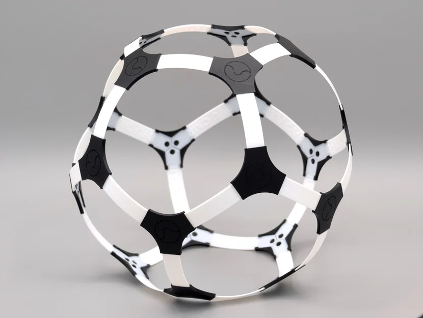 Quả bóng đá cơ chế đàn hồi (Compliant Soccer Ball) - Image 2