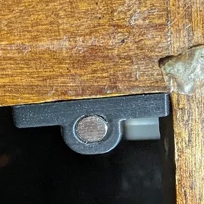 Chốt cửa tủ hít nam châm 6x3mm - Giải pháp đóng cửa tủ gọn gàng