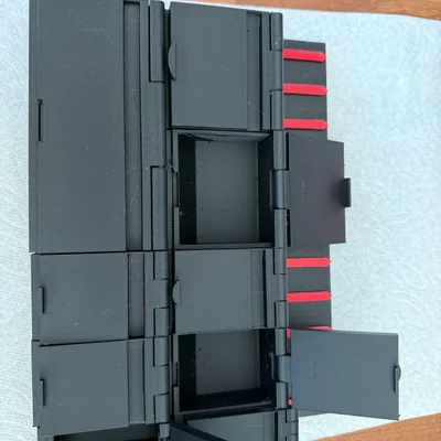 Hệ thống hộp chứa linh kiện dạng module có nắp đậy