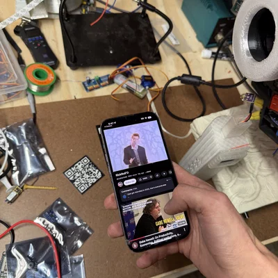 Mô hình biển QR Code Rick Roll độc đáo cho dân chơi công nghệ