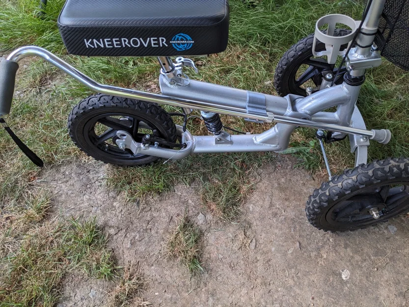 Phụ kiện kẹp gậy chống cho xe KneeRover All Terrain Pro Scooter - Image 1