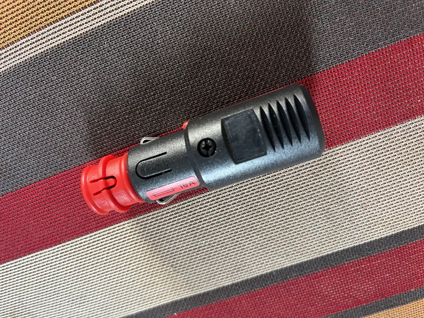 Cơ chế khóa đầu cắm tẩu sạc 12v cho EcoFlow - Image 4