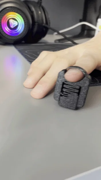Finger Fidget Clicker - Đồ chơi giảm stress đeo ngón tay cực đã - Image 2