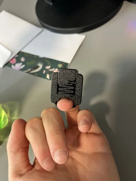 Finger Fidget Clicker - Đồ chơi giảm stress đeo ngón tay cực đã - Image 3