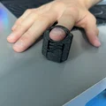 Finger Fidget Clicker - Đồ chơi giảm stress đeo ngón tay cực đã - Thumbnail 5