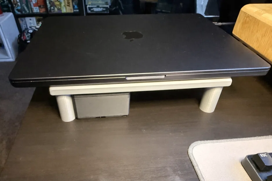 Bàn Để Laptop Mini — Tối ưu không gian với phong cách tối giản - Image 1