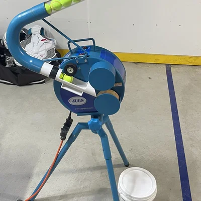 Ống tiếp bóng cho máy ném bóng Jugs Sports Small-Ball