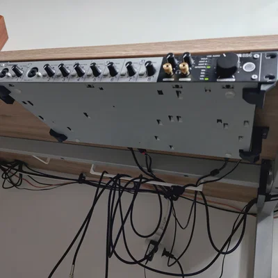 Giá treo thiết bị 1U dưới gầm bàn (1U Rack Mount Underdesk) - Tối ưu không gian