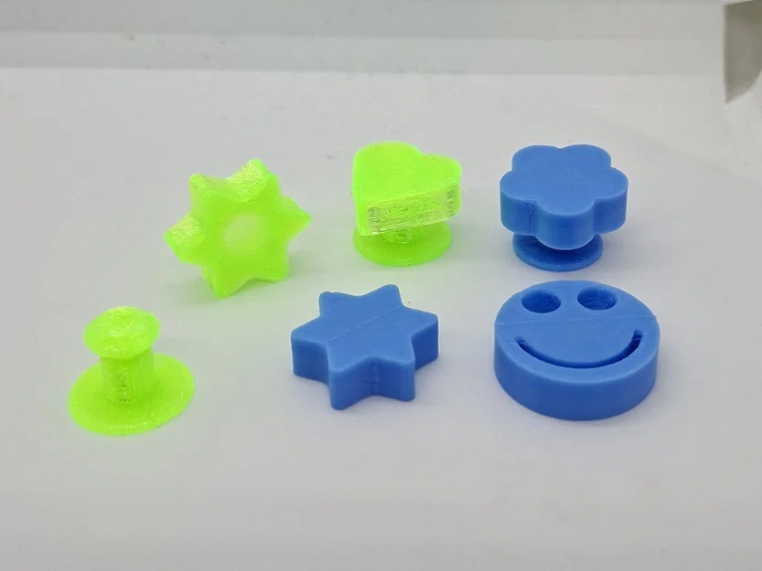 Bộ sưu tập charm hoa, ngôi sao, mặt cười, trái tim và chữ cái cho dép clogs - Image 4