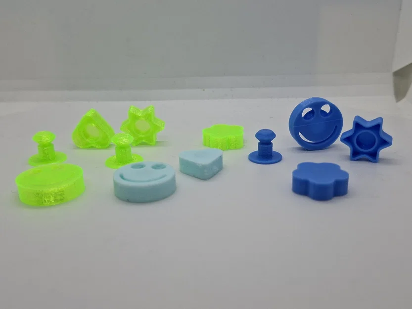 Bộ sưu tập charm hoa, ngôi sao, mặt cười, trái tim và chữ cái cho dép clogs - Image 5