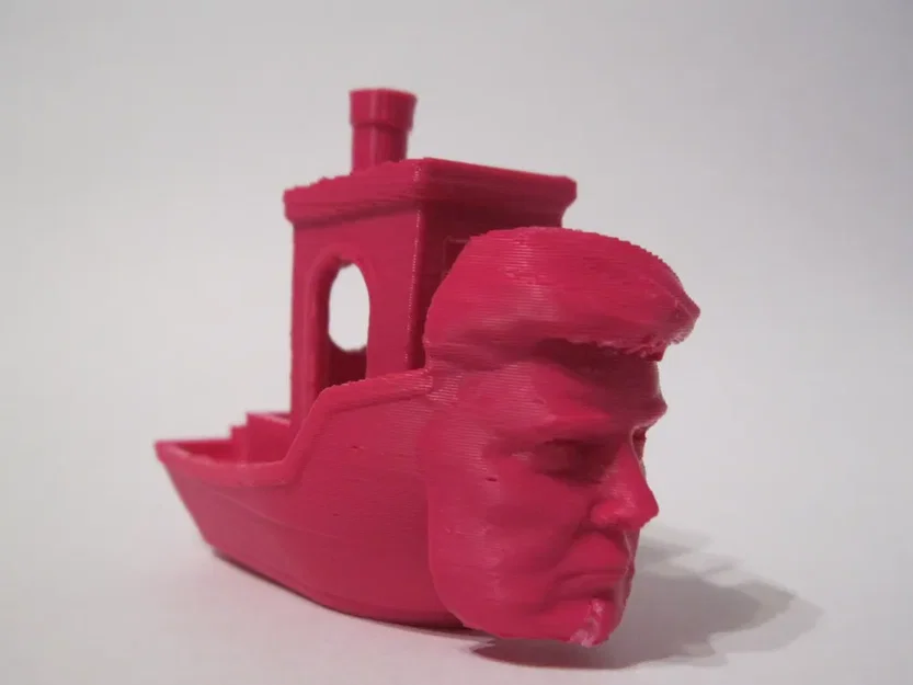 Mô hình Donald Trump Benchy - Image 1