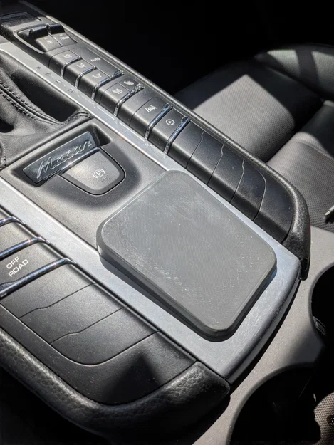 Khung gắn sạc Magsafe cho Porsche Macan 2015-2021 - Image 1