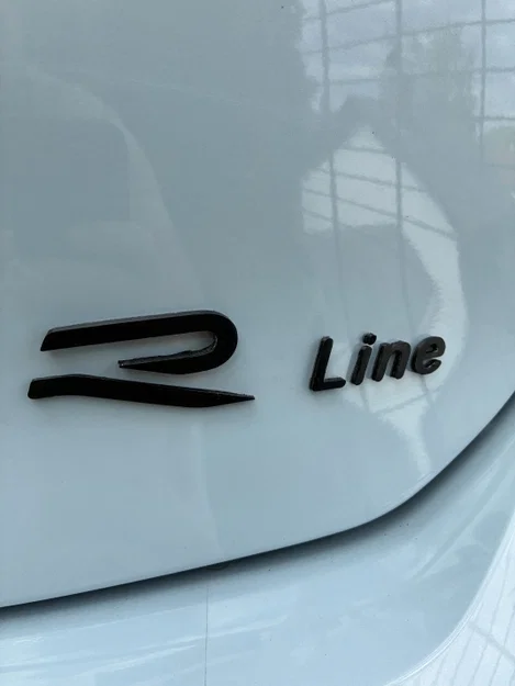 Logo trang trí R-Line 3D cho xe Volkswagen Golf 8 và các dòng VAG - Image 1
