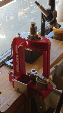 Lee Challenger Right-Side Case Kicker v1 - Bộ đẩy vỏ đạn bên phải - Image 1