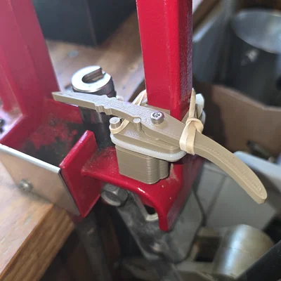 Lee Challenger Right-Side Case Kicker v1 - Bộ đẩy vỏ đạn bên phải