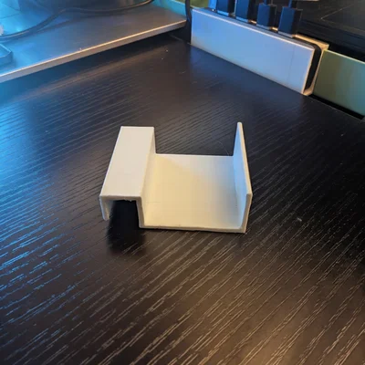 Móc treo tai nghe 3D tiện lợi kẹp cạnh kệ IKEA
