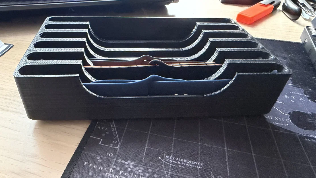 Giá đỡ 6 dây đeo Apple Watch (Apple Watch Band Holder 6X) - Image 1