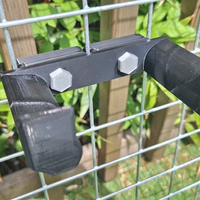 Hệ thống MetalGrid50 - Giải pháp bảng treo lưới thép cứng cáp