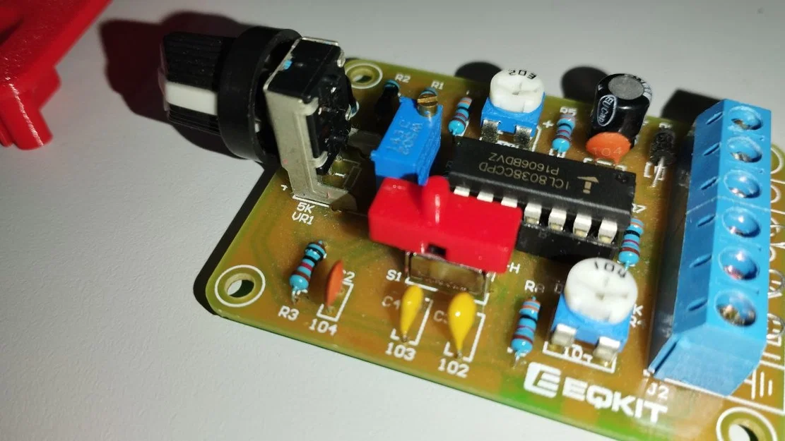Vỏ hộp 3D cho module phát tín hiệu ICL8038 (Enclosure) - Image 7
