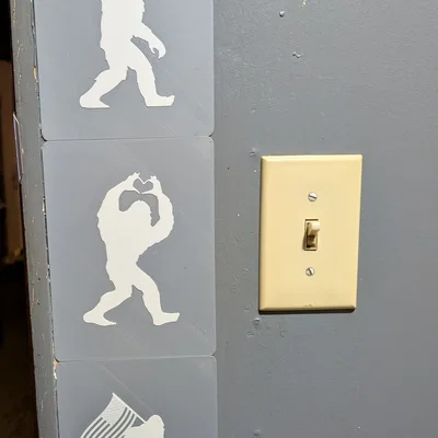 Miếng Ốp Bảo Vệ Tường Hình Bigfoot