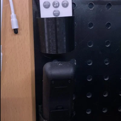 Giá đỡ Pegboard đa năng (Giá treo điều khiển & bệ trưng bày)