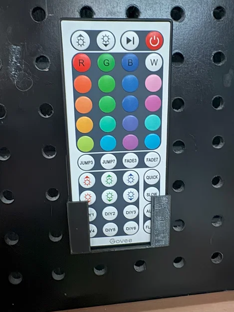 Giá đỡ Pegboard đa năng (Giá treo điều khiển & bệ trưng bày) - Image 5