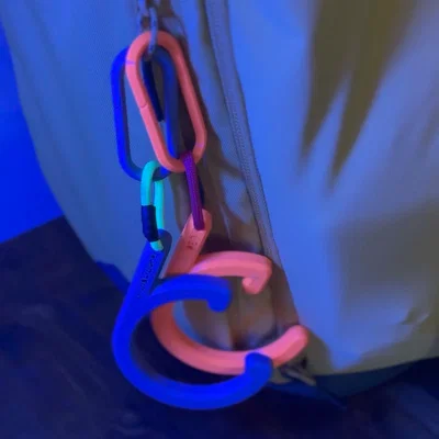 BHH (Backpack Holder Hook) - Móc treo ba lô đa năng
