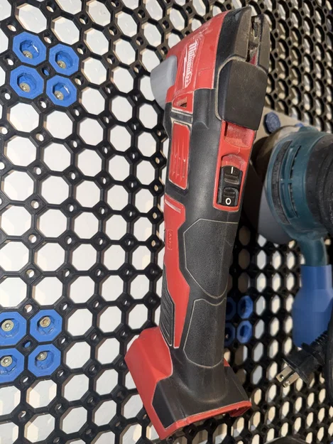 Giá treo máy đa năng Milwaukee M18 cho hệ thống Multiboard - Image 1