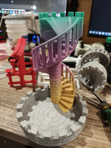 Tháp Đổ Xúc Xắc Hình Cầu Thang Lâu Đài (Castle Stairs Dice Tower) - Image 1