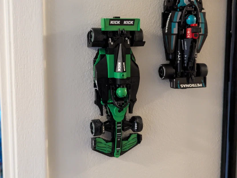 Giá treo tường cho Lego F1 Speed Champions - Image 1