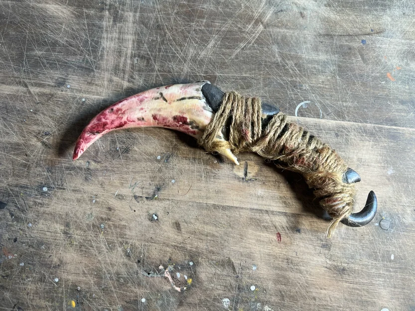 Nail Dagger - Bản sao mô hình Raised By Wolves từ Diablo 4 - Image 1