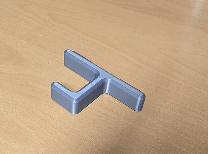 Móc treo mũ bảo hiểm 3D tiện lợi gắn cạnh tủ - Image 7
