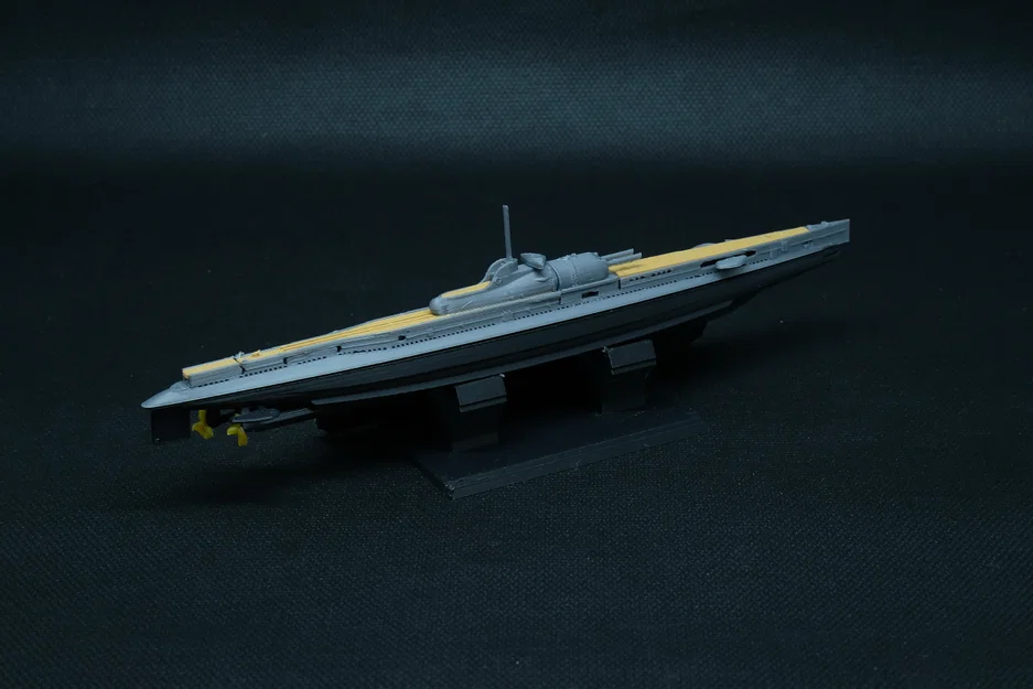 Mô hình tàu ngầm tuần dương Surcouf (tỷ lệ 1:625) - Image 2