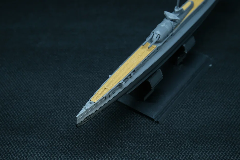 Mô hình tàu ngầm tuần dương Surcouf (tỷ lệ 1:625) - Image 4