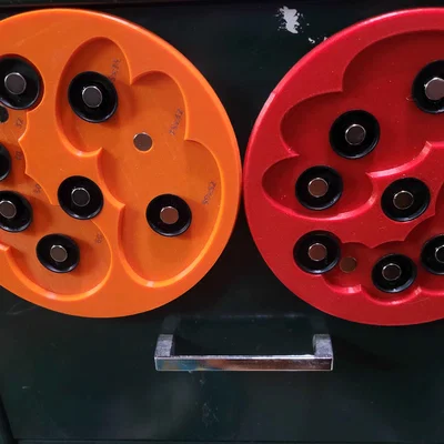 Bàn hỗ trợ gắn nam châm cho đế Miniature (Miniature Magnetizing Plate)