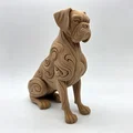 Tượng chú chó Boxer ngồi phong cách chạm khắc gỗ với hoa văn xoắn - Thumbnail 5