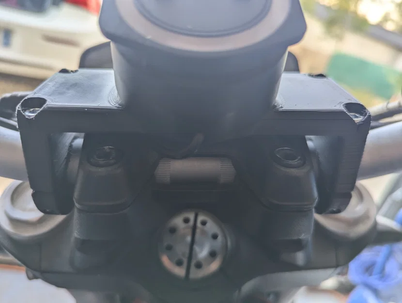 Giá đỡ GPS TomTom Rider 550 cho Ducati Monster 821 2016 - Image 1
