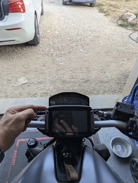 Giá đỡ GPS TomTom Rider 550 cho Ducati Monster 821 2016 - Image 6