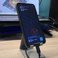 Giá đỡ điện thoại tối giản có khe đi dây cáp - Thumbnail 2