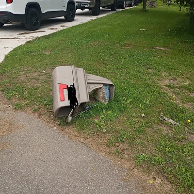 Thiết bị bảo vệ cột thùng thư Mailbox post saver V1