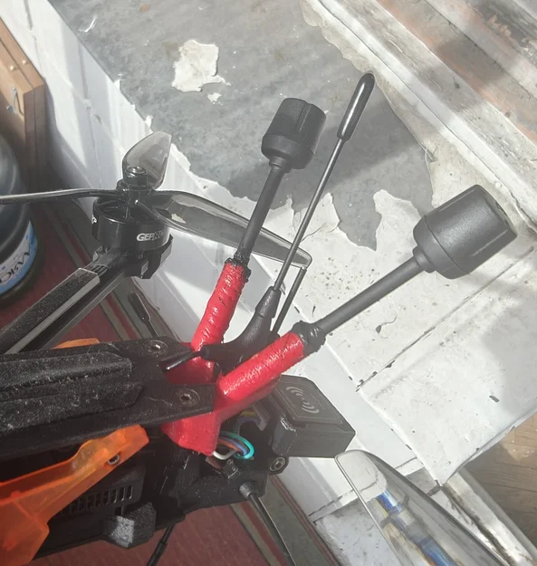 Ngàm gắn ăng-ten dọc chuyên dụng cho drone vapor D6 - Image 1