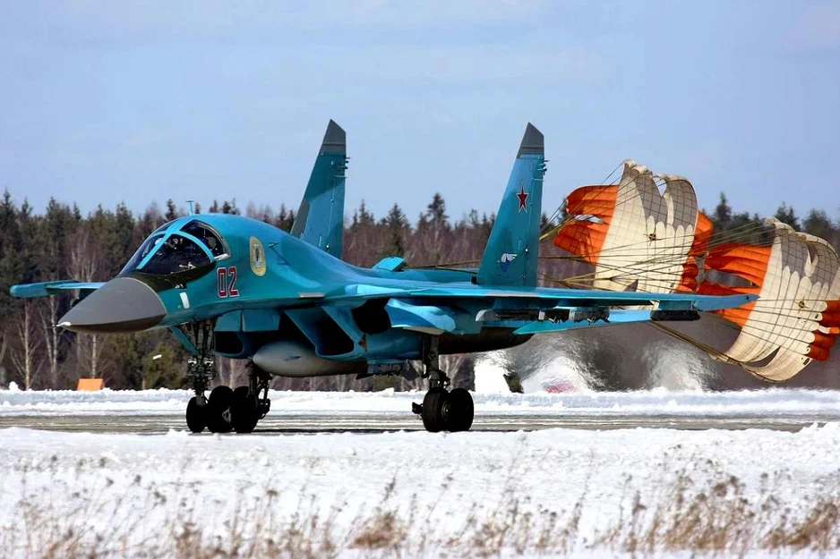 Mô hình máy bay tấn công Su-34 Fullback in-place - Image 9